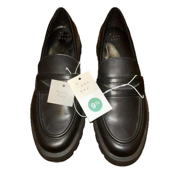 A New Day Loafers Women Size 9.5 - Picture 1 of 9